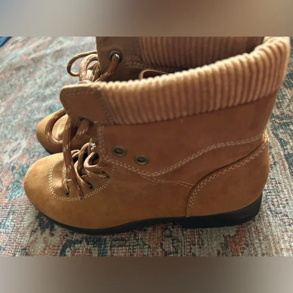 St. John's Bay Brown Lace-Up Boots for Women- size 8.5 - Picture 12 of 13